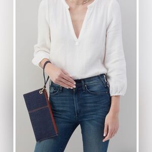 HOBO Vida Denim Wristlet